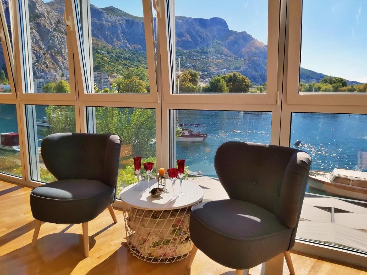 Apartment Lora Omis Exterior photo